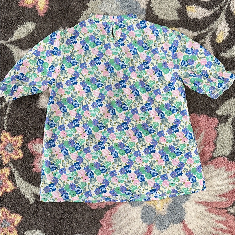 Women’s Floral Spring Top - Picture 6 of 8